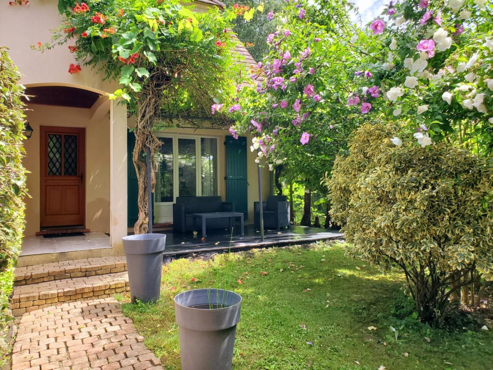 Belle Maison Sud Seine-Et-Marne Rubelles Exterior photo